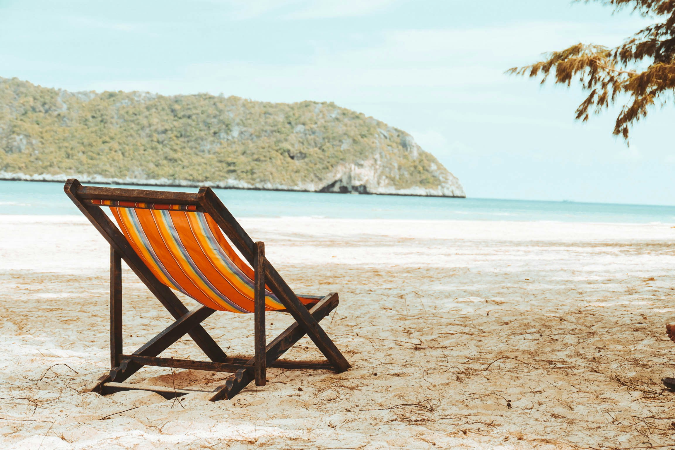 Should You Let Employees Carry Over Left Over Annual Leave?