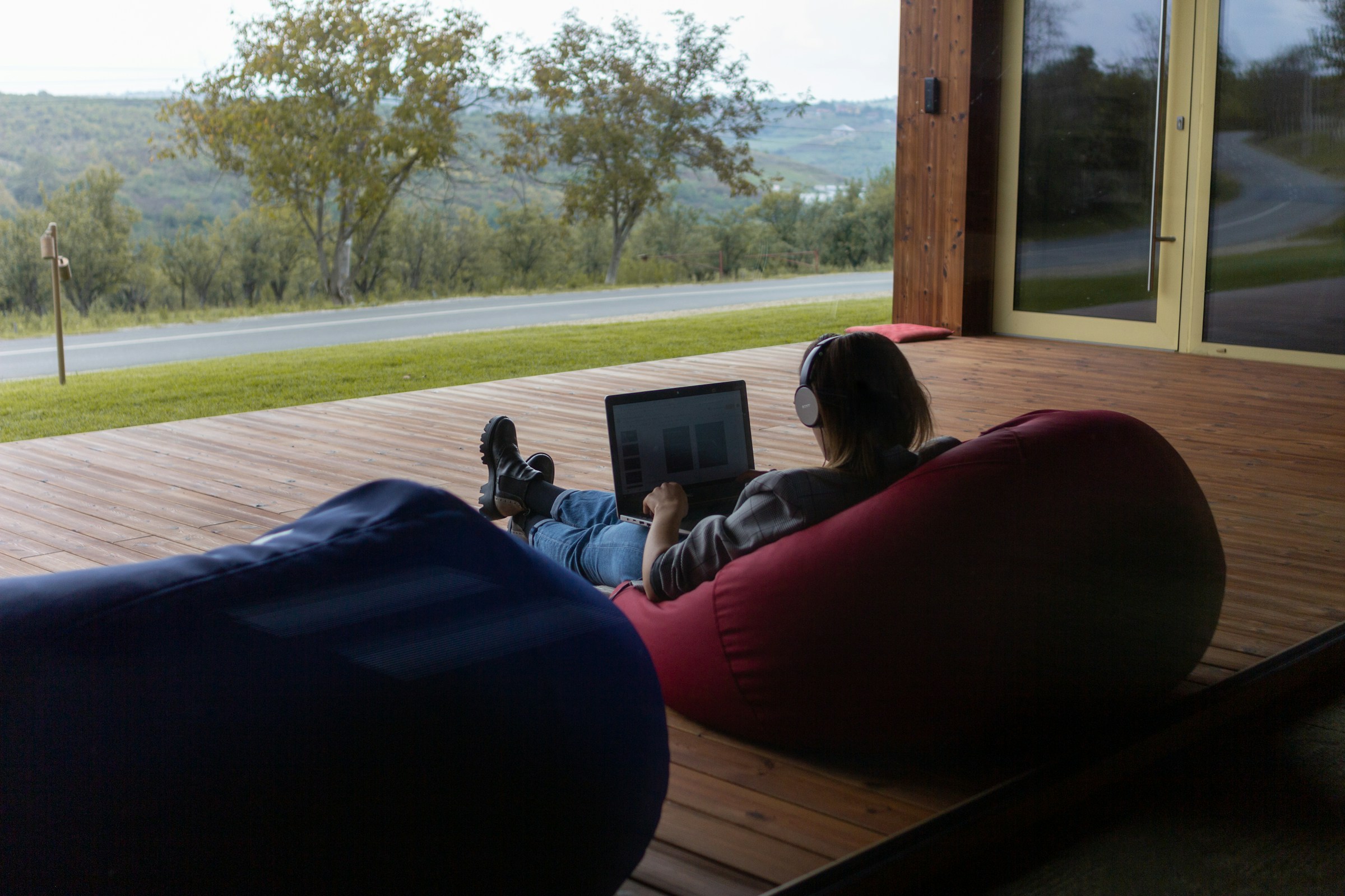 4 Remote Working Tips to Give to Your Employees
