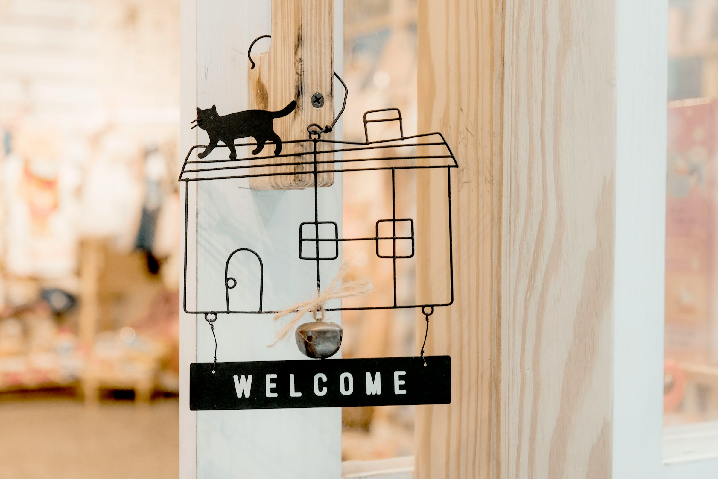 In 2019 65% of companies reported hiring staff who failed to show on their 1st day. How can you decrease turnover if they haven’t even started?!